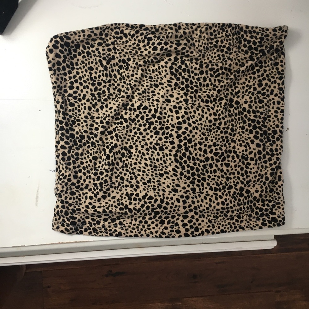 Leopard print crop top
